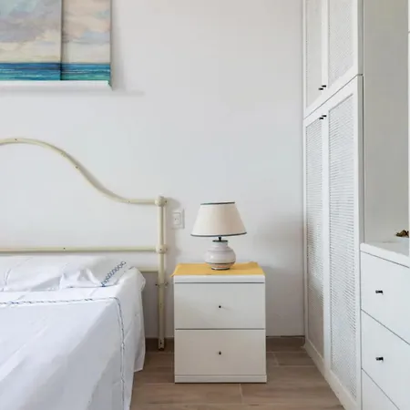 Seaside Private Parking And Near The Apartment Viareggio